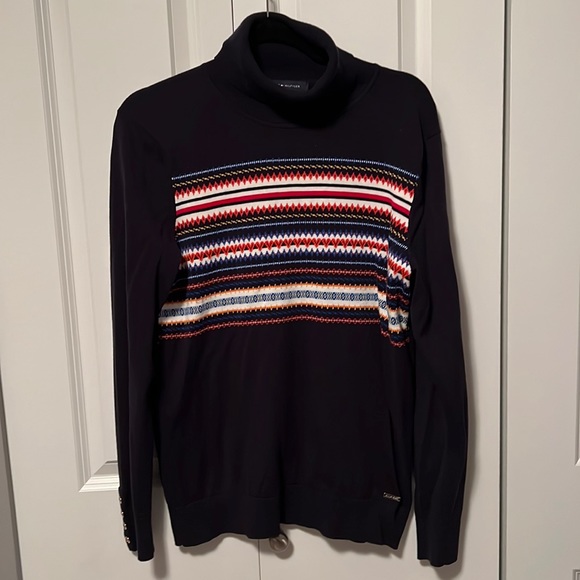 TOMMY HILFIGER pullover sweater. - Picture 1 of 7